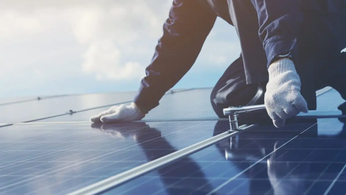 Så kan du använda solenergi för att driva ditt företag